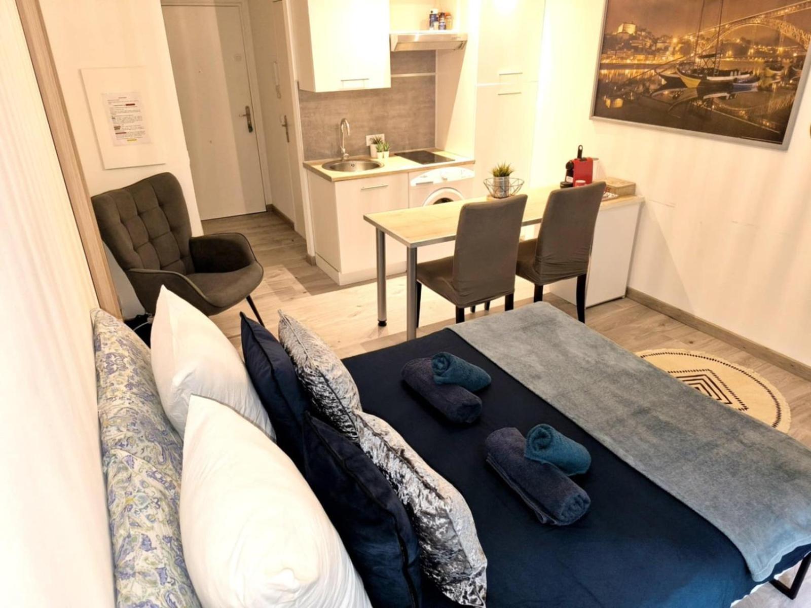 Cosy & Chill Avec Piscine Residentielle & Proche Centre Ville- Ideal Pour Couple Et Professionels Cannes